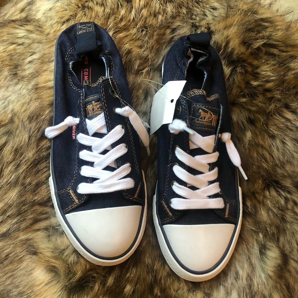 Cute shoes never worn